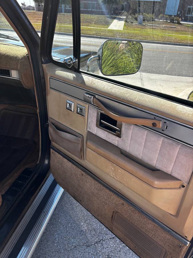 Chevy-silverado-1500-1984-9