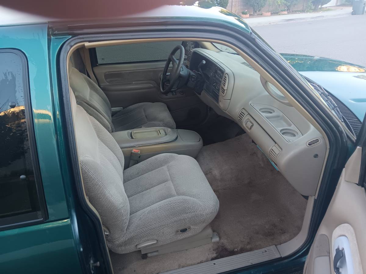Chevy-silverado-1500-extend-cab-1996-green-1