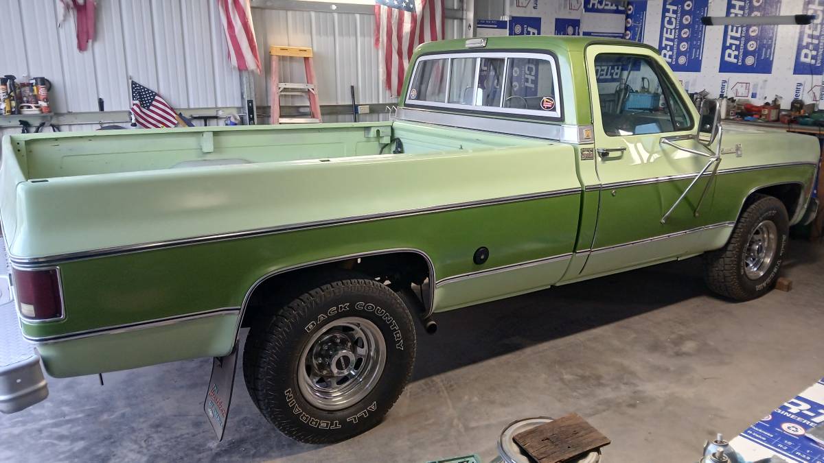 Chevy-silverado-1976-green-5