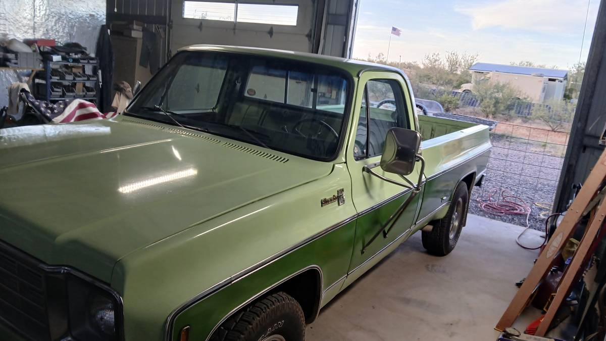 Chevy-silverado-1976-green-6