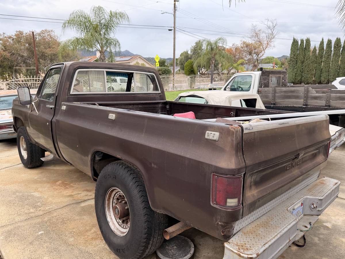 Chevy-silverado-1977-3