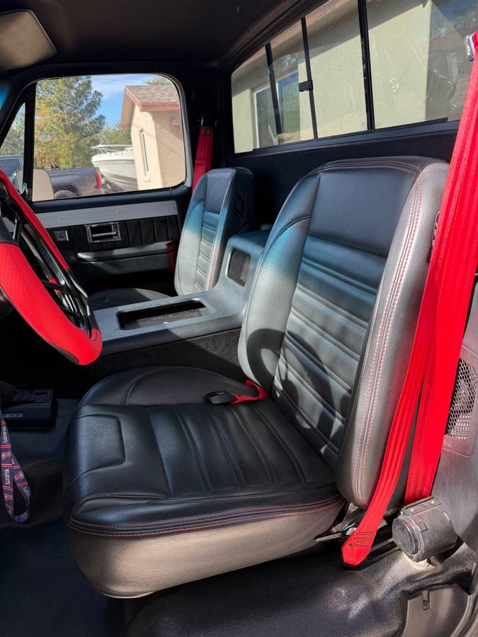 Chevy-silverado-1984-19