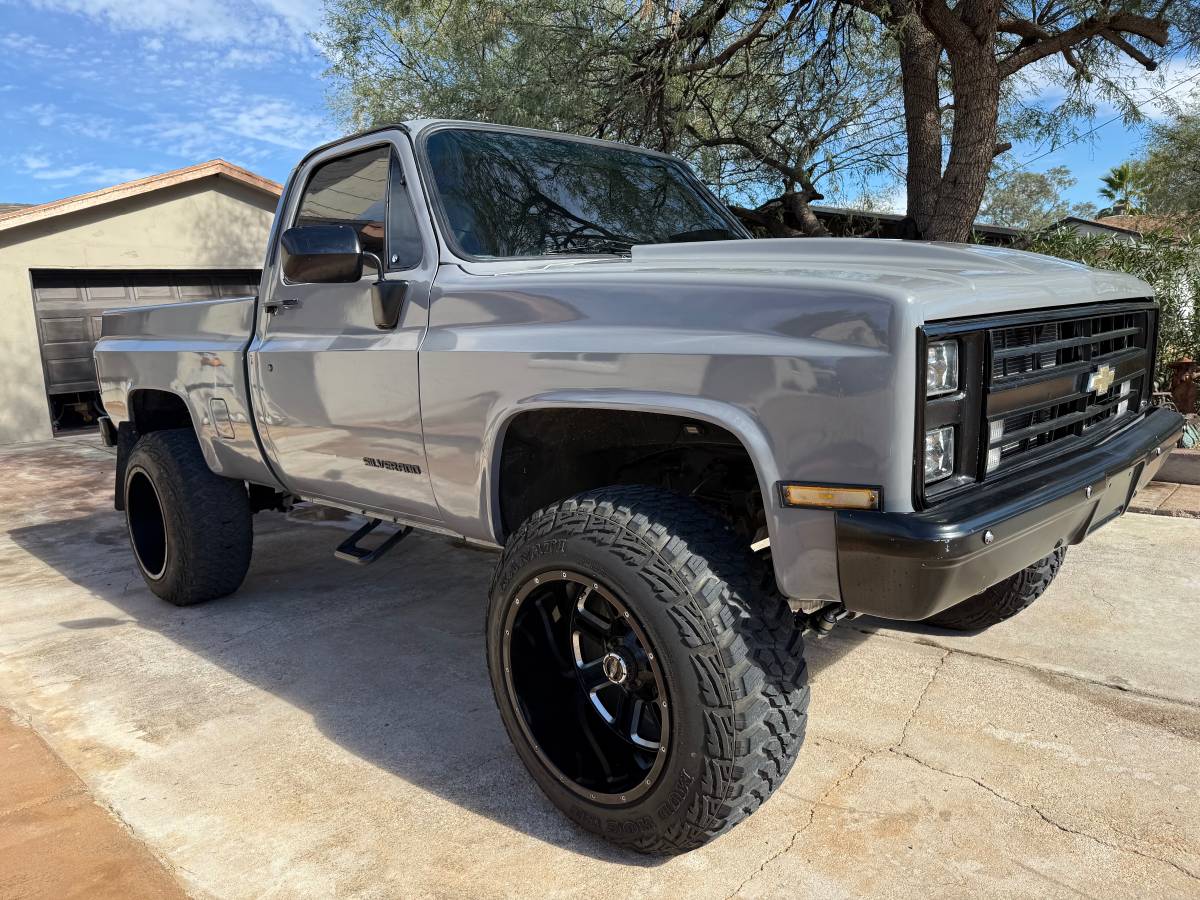 Chevy-silverado-1984-2