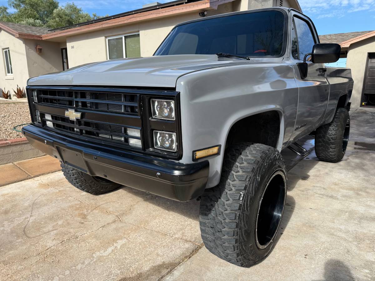 Chevy-silverado-1984-5