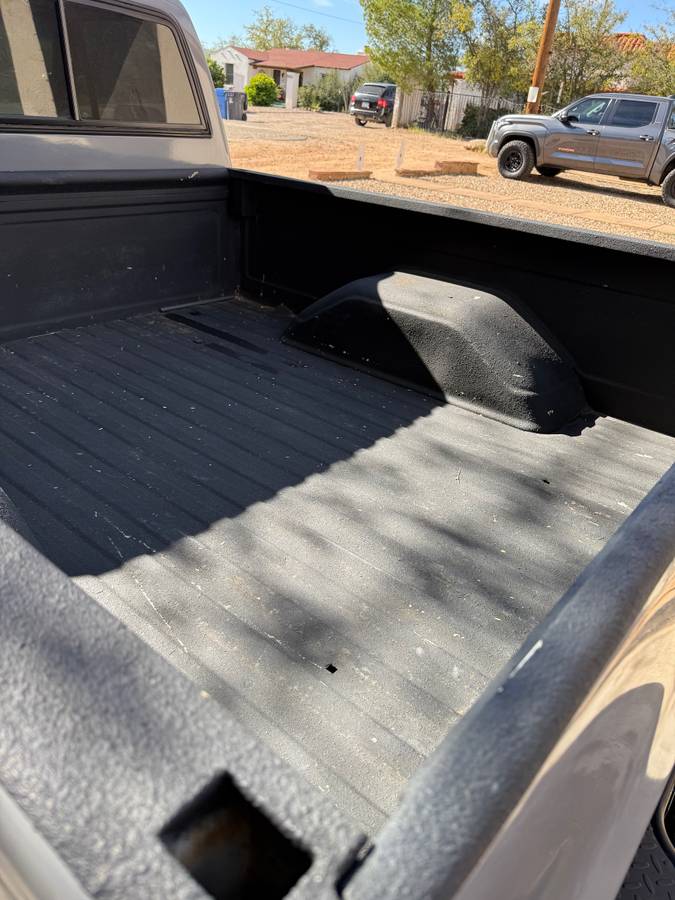 Chevy-silverado-1984-9