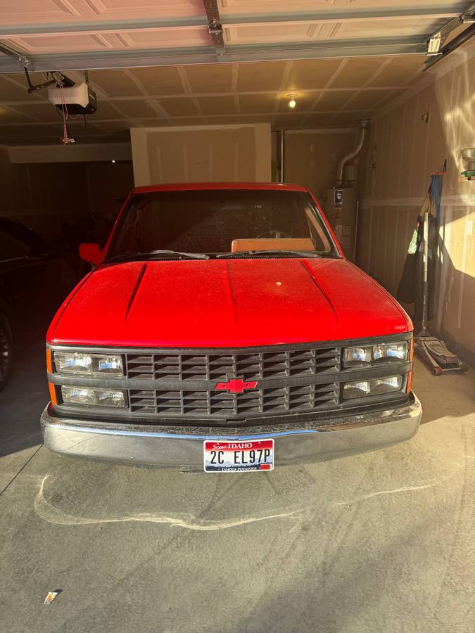 Chevy-silverado-1990-red-1