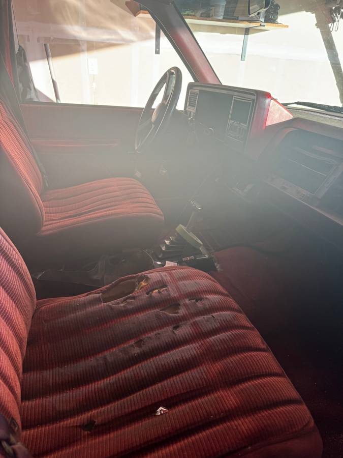 Chevy-silverado-1990-red-3