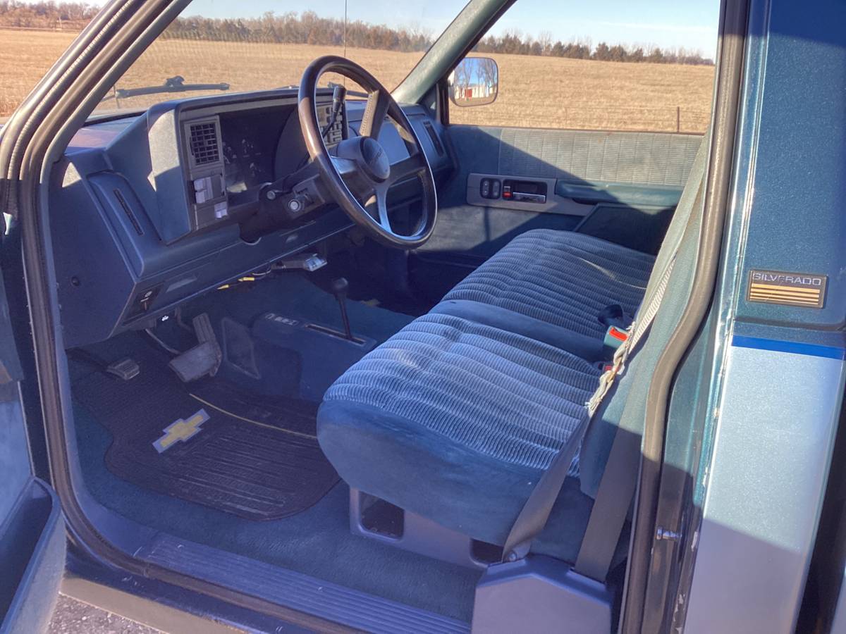 Chevy-silverado-2500hd-4x4-1990-blue-8
