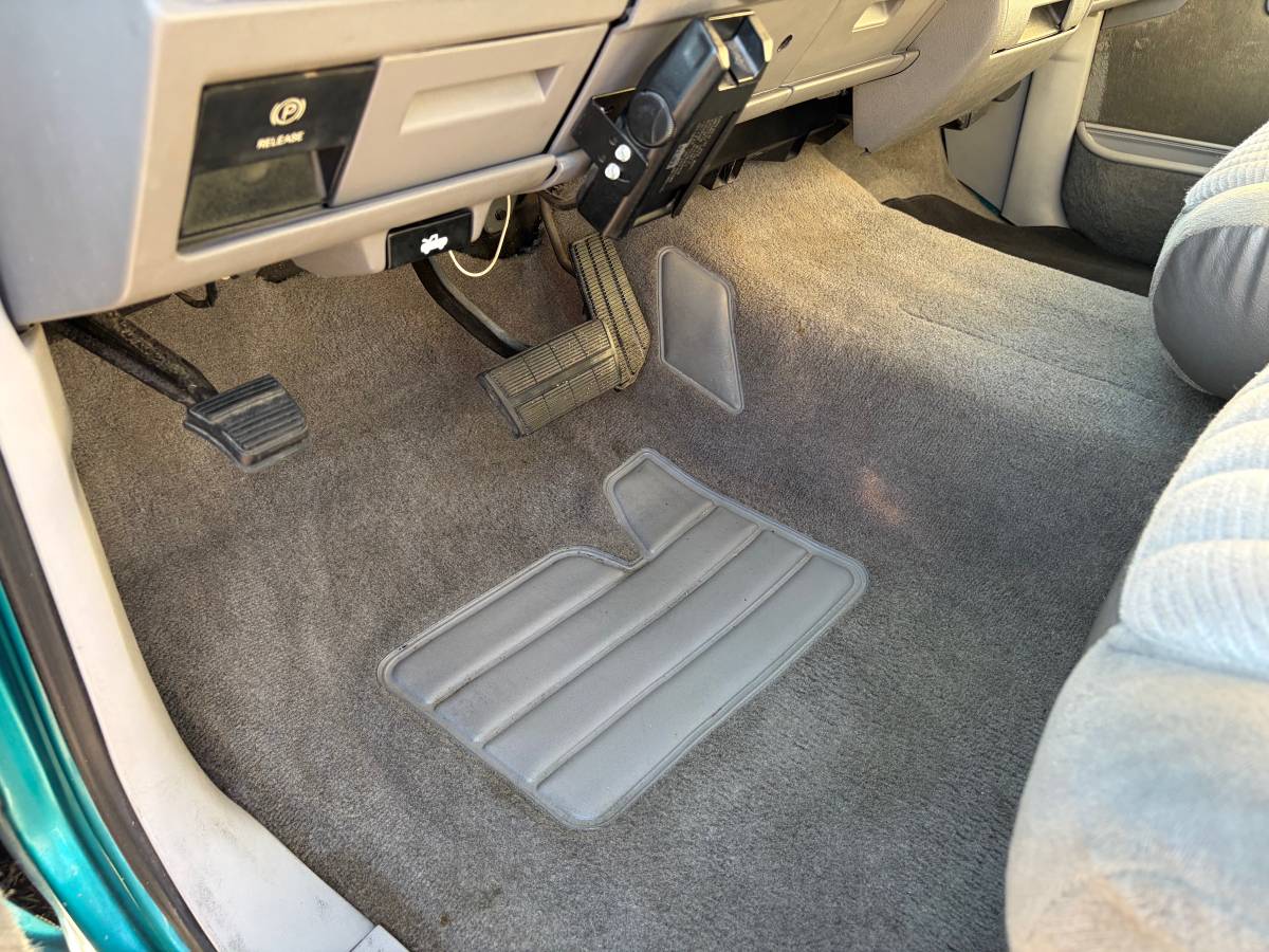 Chevy-silverado-2500hd-diesel-1994-19