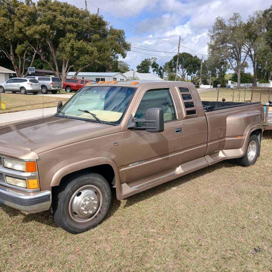 Chevy-silverado-3500-diesel-1995-custom-4