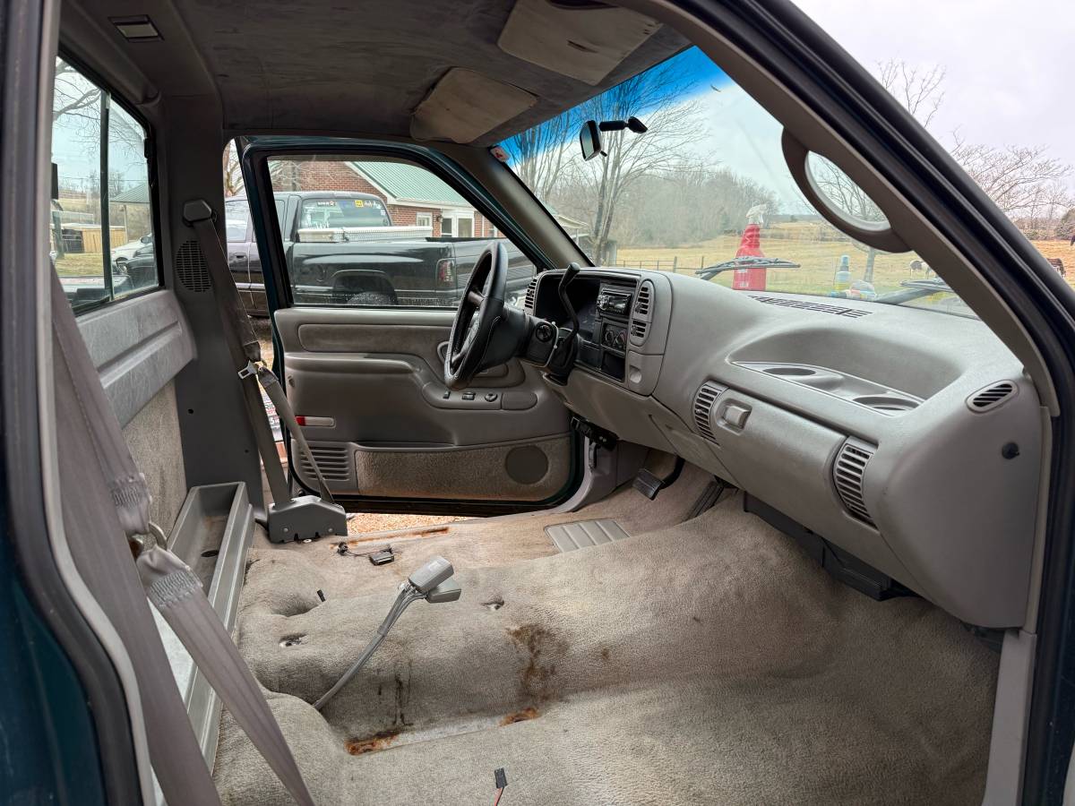 Chevy-silverado-3500hd-diesel-1995-green-13