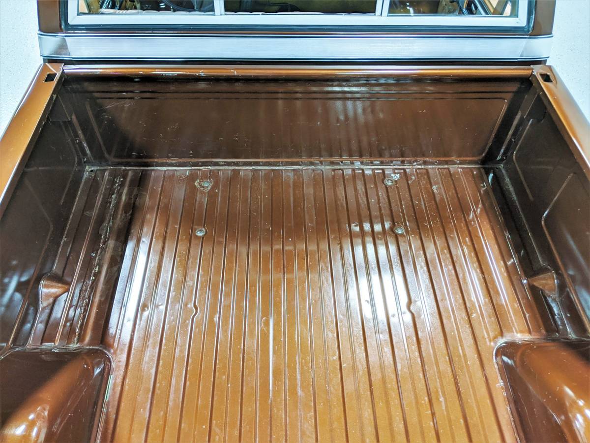 Chevy-silverado-k30-1979-brown-5