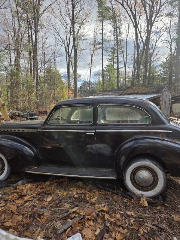 Chevy-special-deluxe-1940-black-11