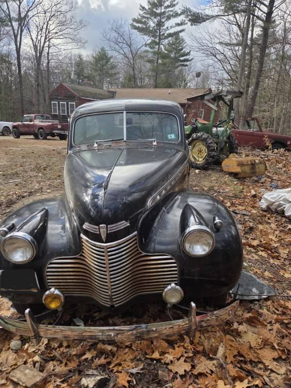 Chevy-special-deluxe-1940-black-14