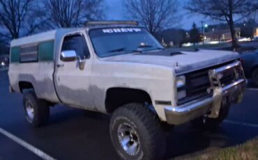 Chevy-square-body-1986-grey
