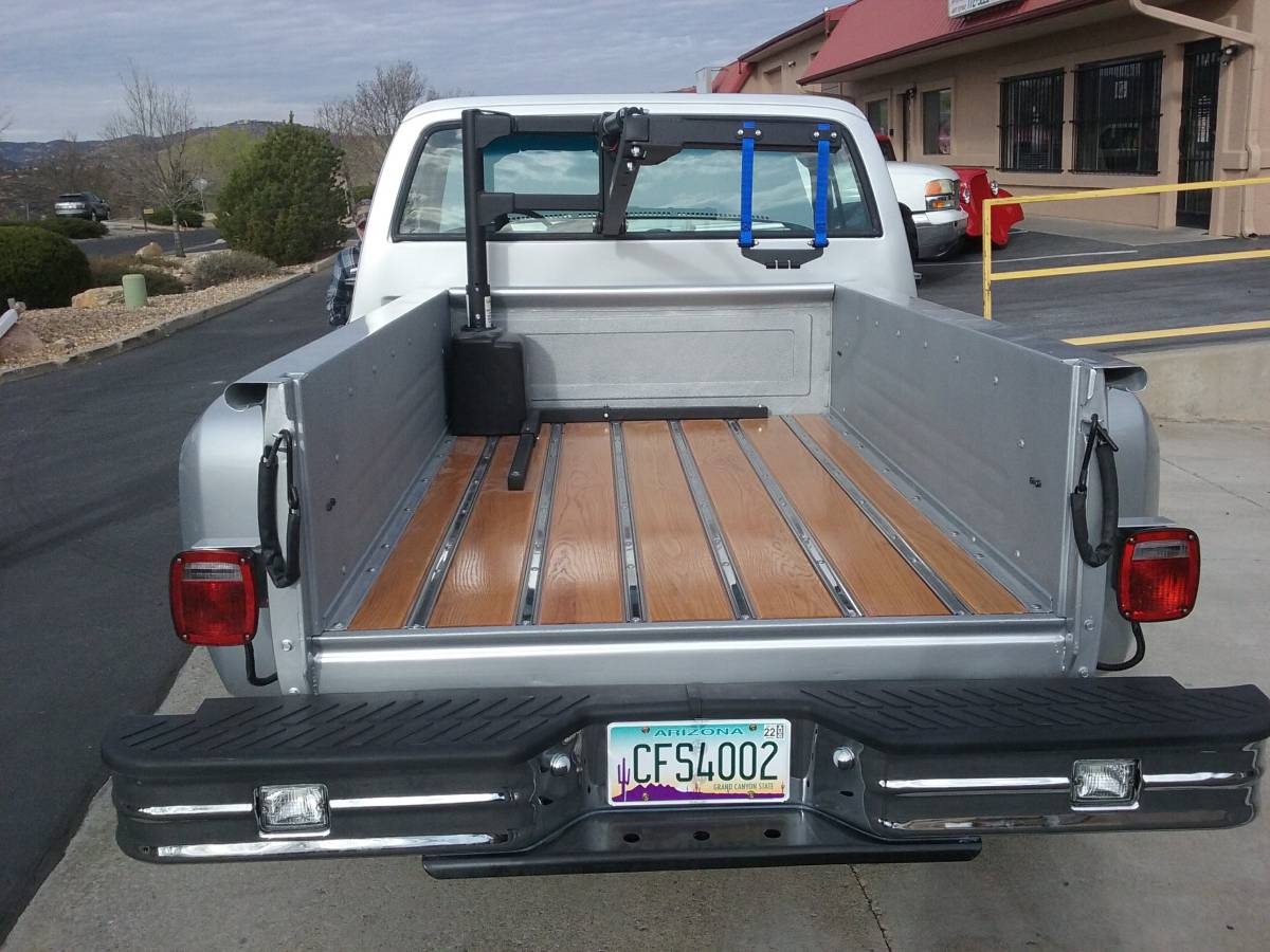 Chevy-stepside-1978-silver-5