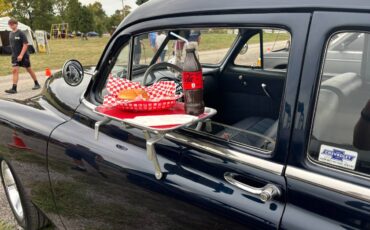 Chevy-style-line-deluxe-1951-blue-11