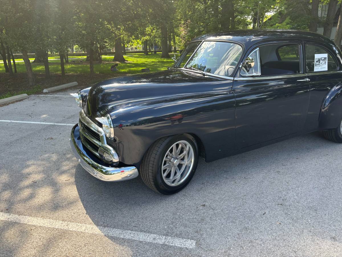 Chevy-style-line-deluxe-1951-blue-7