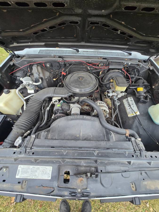 Chevy-suburban-1500-1990-custom-6