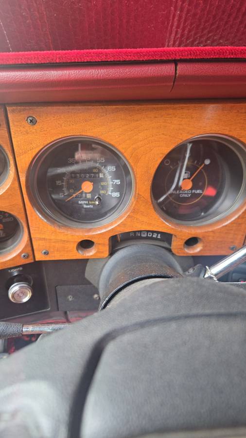 Chevy-suburban-1500-1990-custom-7