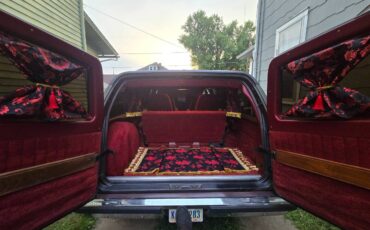 Chevy-suburban-1500-1990-custom-9