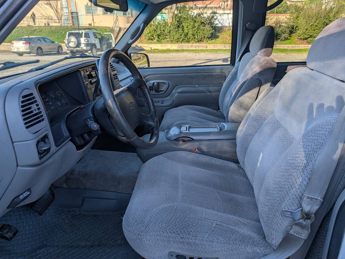 Chevy-suburban-1500-1995-4