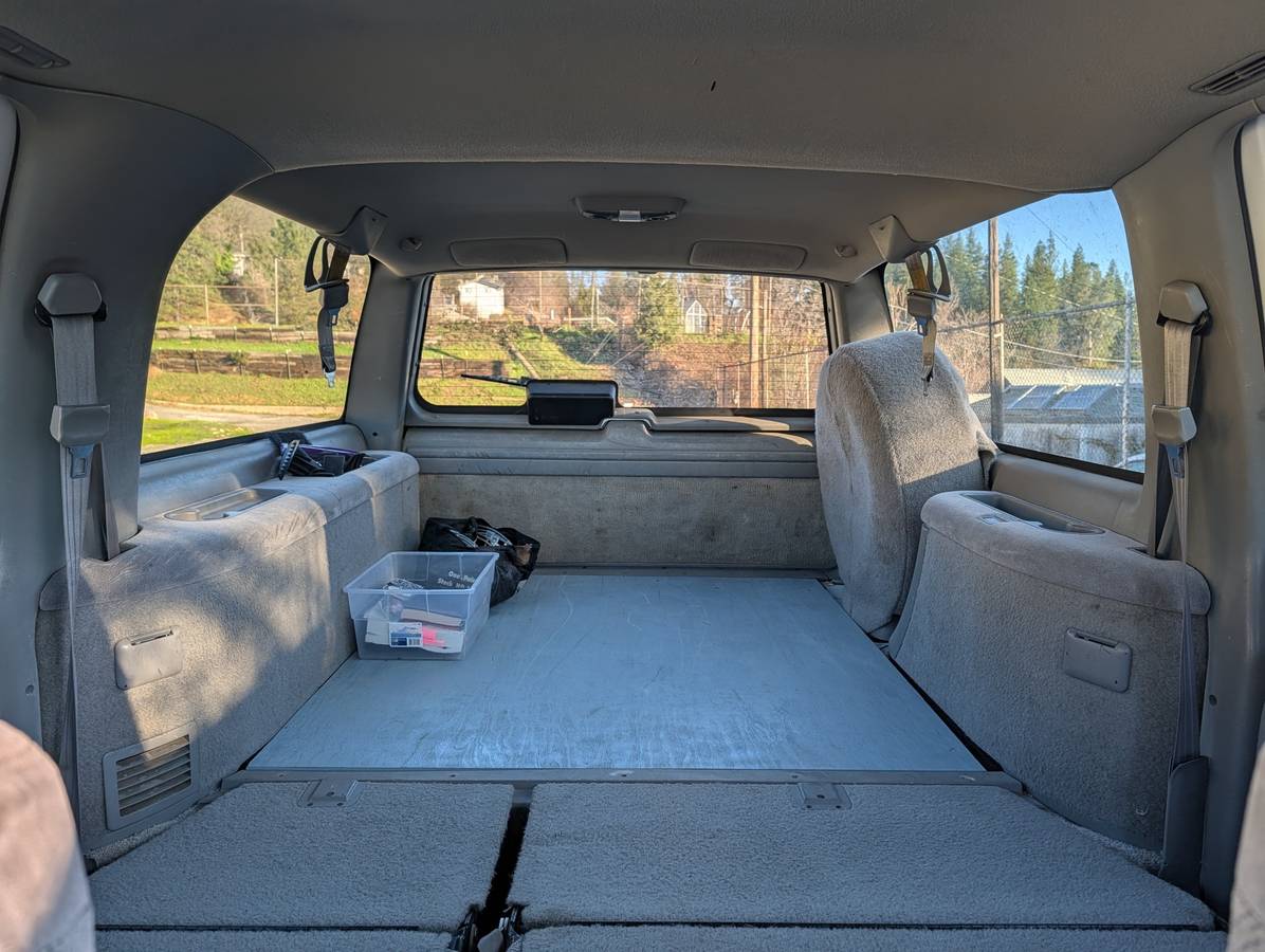 Chevy-suburban-1500-1995-5