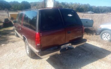 Chevy-suburban-1500-1995-custom-8