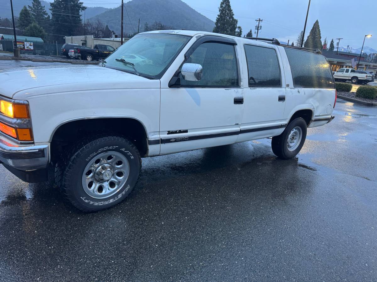 Chevy-suburban-lt-4x4-1994