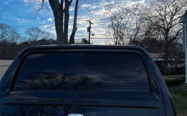 Chevy-suburban-v-1500-1991-black-10