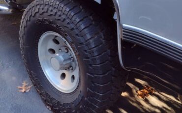 Chevy-suburban-v-1500-1991-black-13