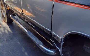 Chevy-suburban-v-1500-1991-black-14