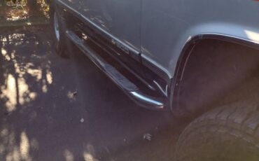 Chevy-suburban-v-1500-1991-black-17