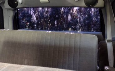 Chevy-suburban-v-1500-1991-black-19