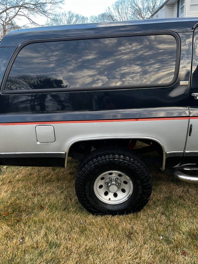 Chevy-suburban-v-1500-1991-black-4