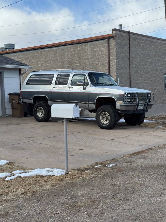 Chevy-suburban-v1500-5.7-4x4-1990-grey-10