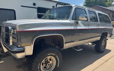 Chevy-suburban-v1500-5.7-4x4-1990-grey