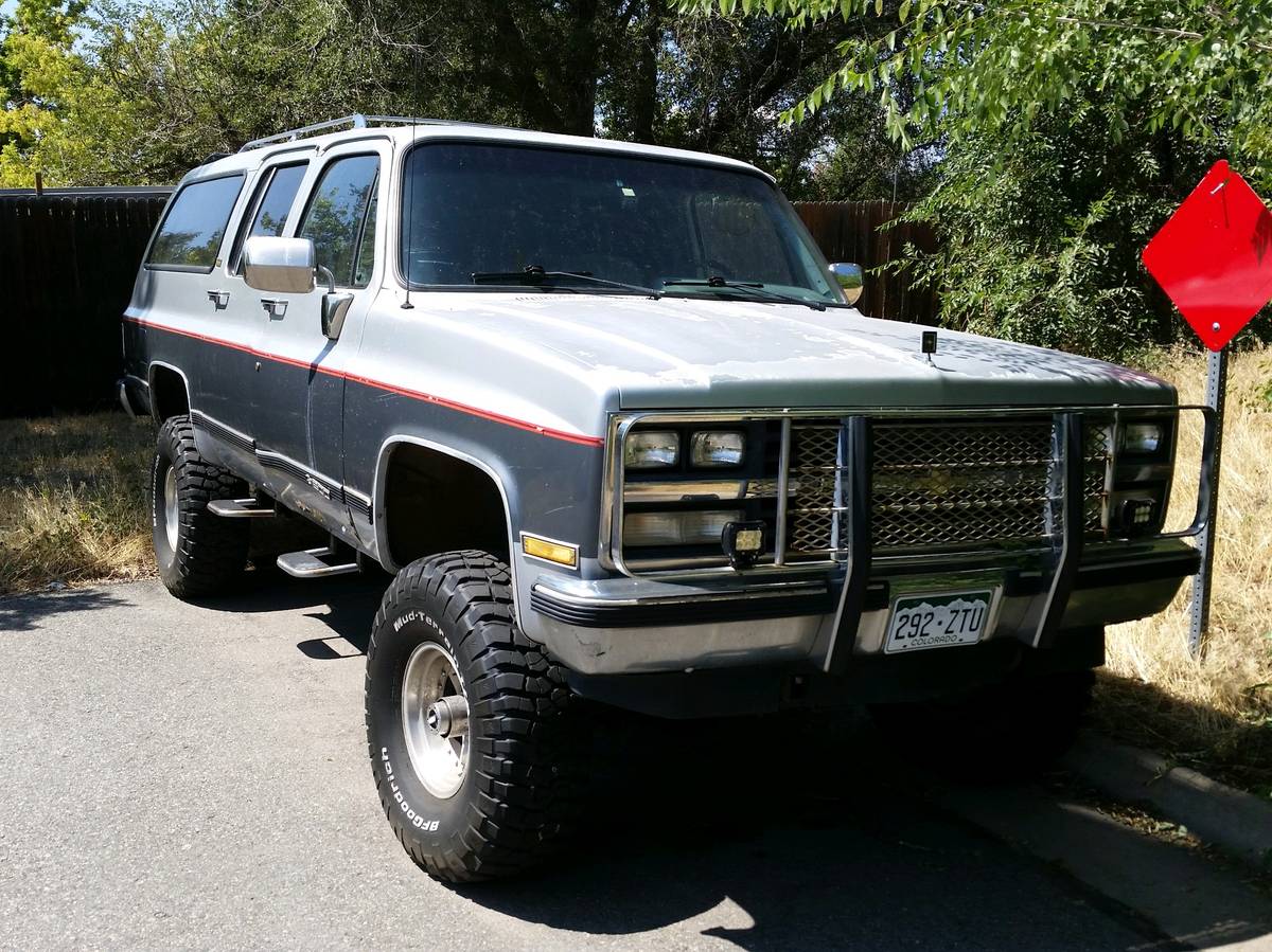 Chevy-suburban-v1500-5.7-4x4-1990-grey-6