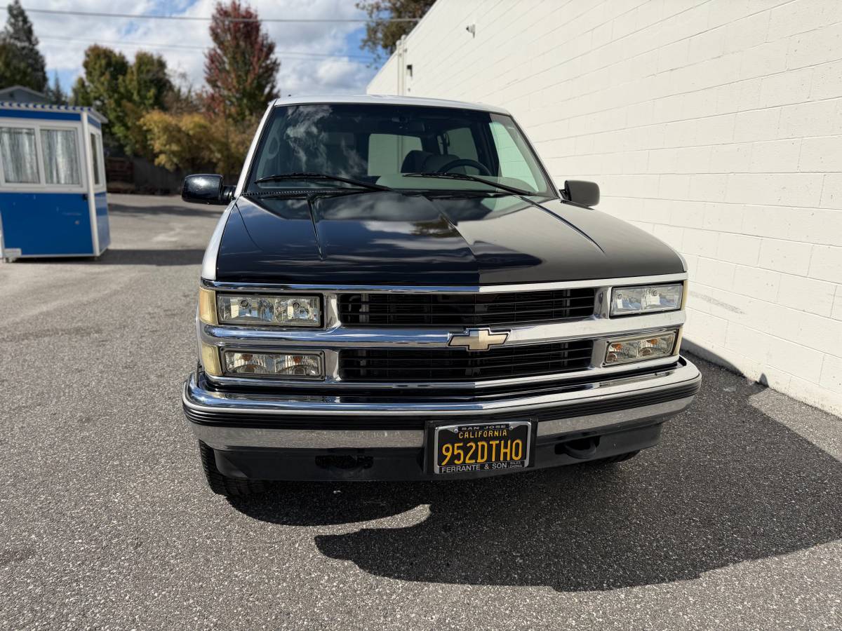 Chevy-tahoe-lt-4x4-1995-silver-12
