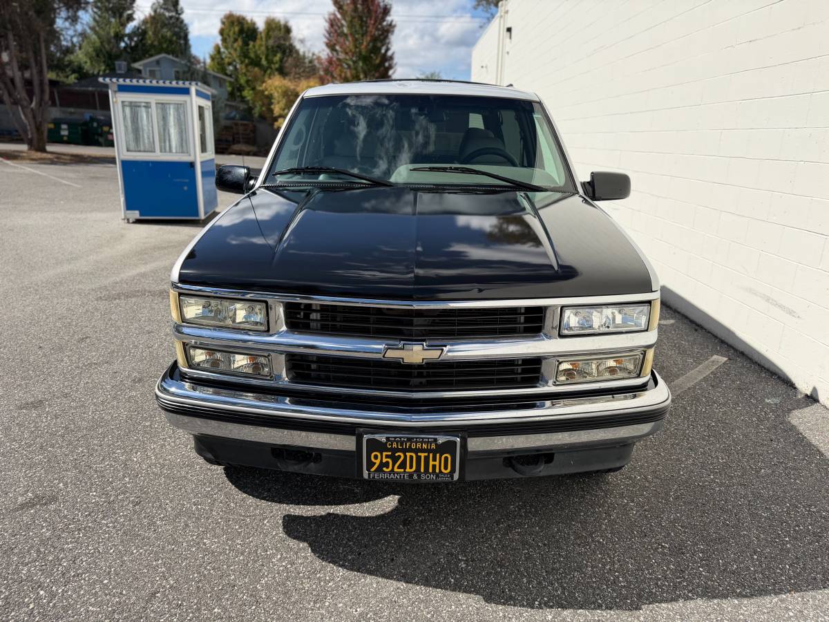 Chevy-tahoe-lt-4x4-1995-silver-13