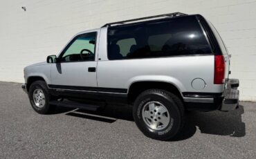 Chevy-tahoe-lt-4x4-1995-silver-18