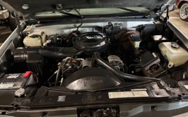 Chevy-tahoe-lt-4x4-1995-silver-23