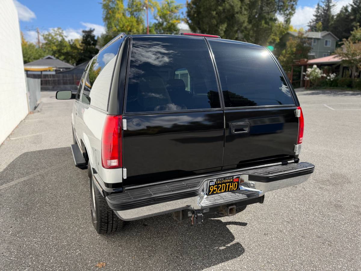 Chevy-tahoe-lt-4x4-1995-silver-5