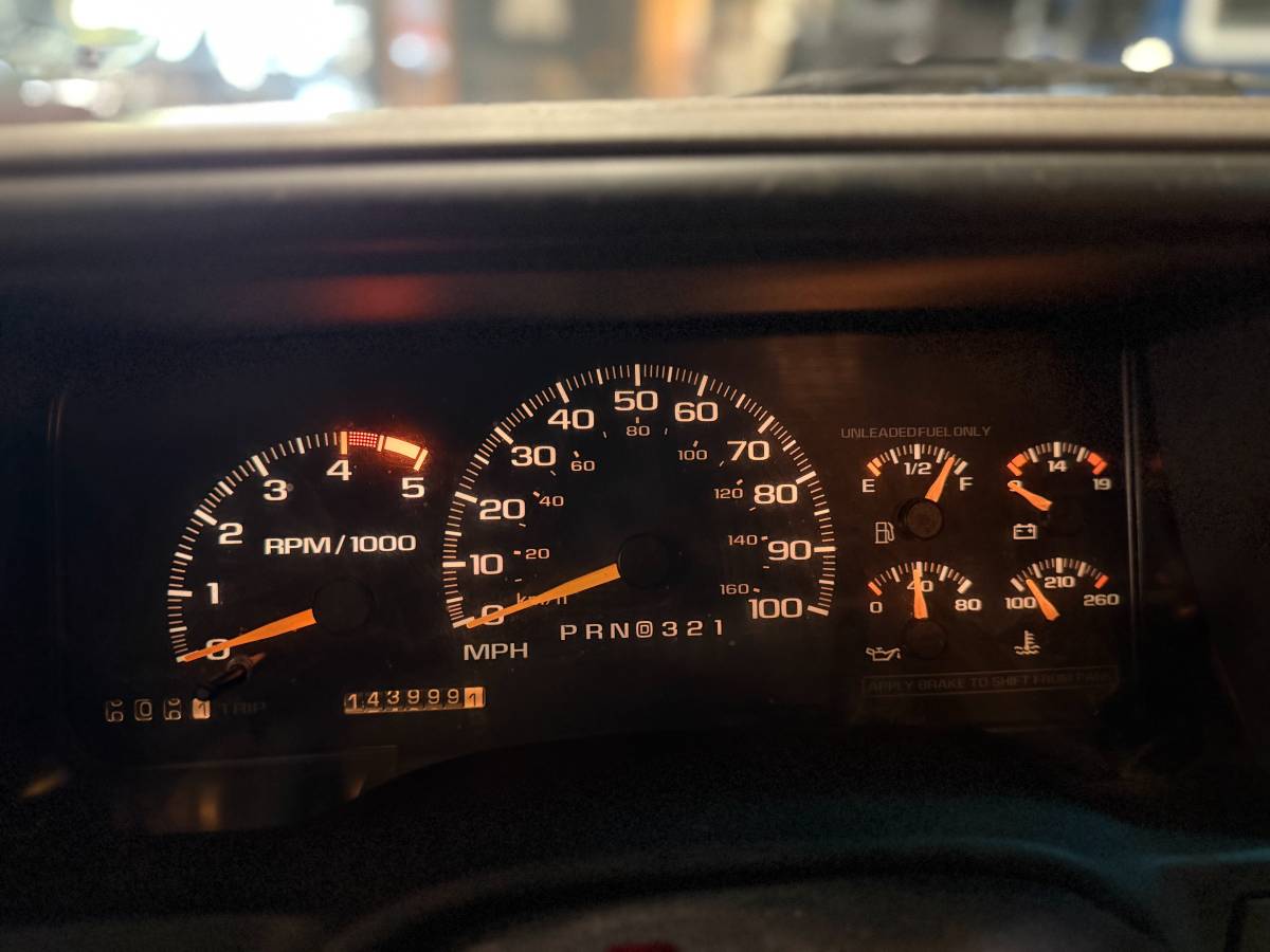 Chevy-tahoe-lt-4x4-1995-silver-9