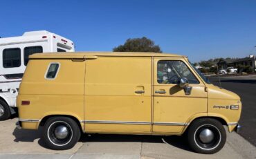 Chevy-van-1974-yellow