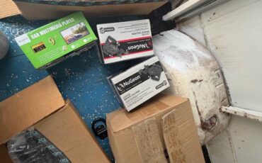 Chevy-van-1989-white-8