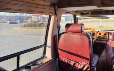 Chevy-van-1991-custom-1