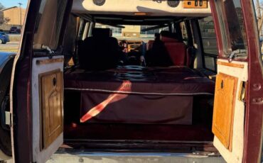 Chevy-van-1991-custom-11