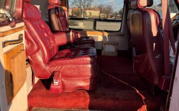 Chevy-van-1991-custom-12