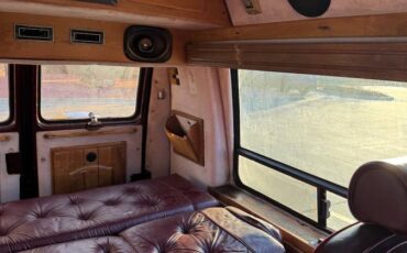 Chevy-van-1991-custom-15